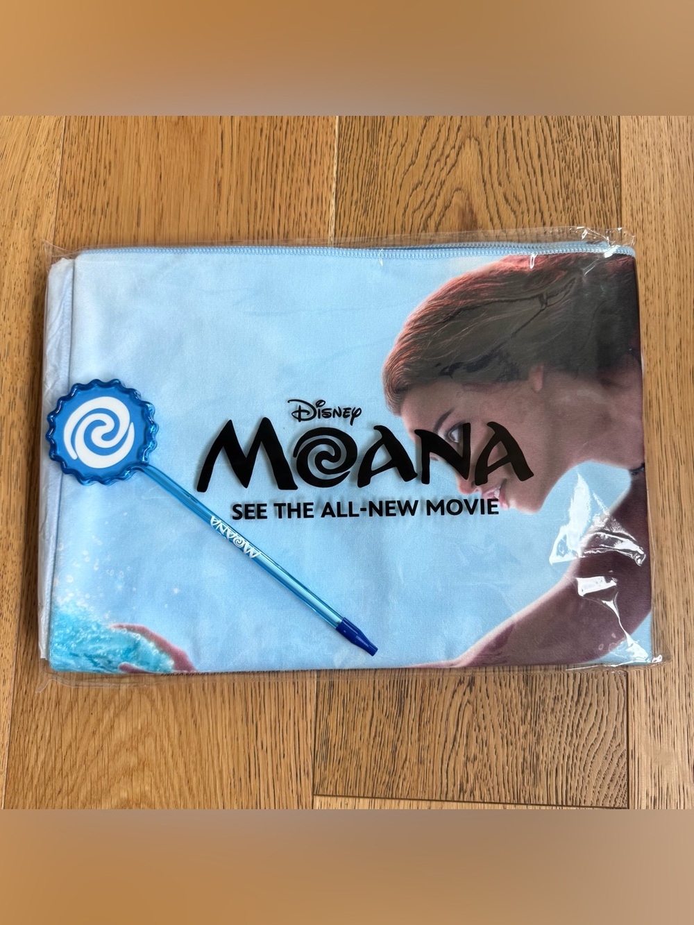 D23 Gold Member Advance Screenings of Disney Live Action Moana Towel Blanket Pen